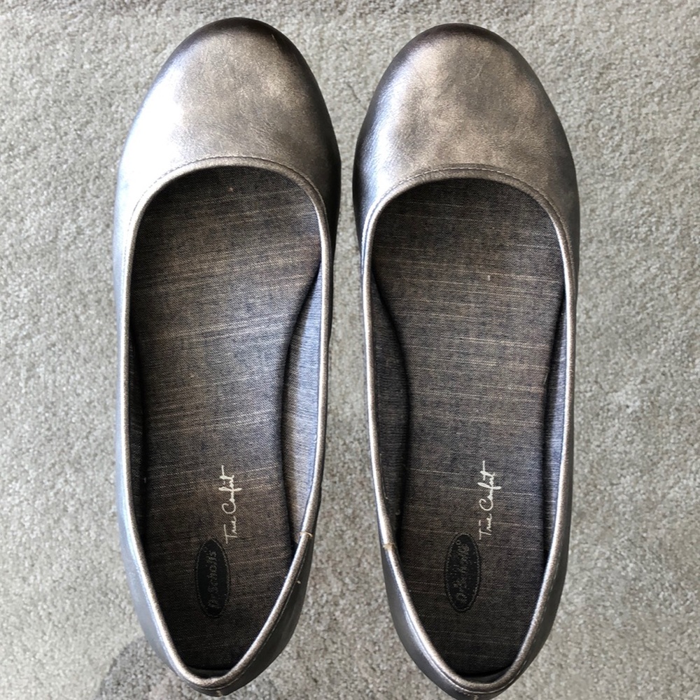 Dr. Scholls True Comfort gold flats
